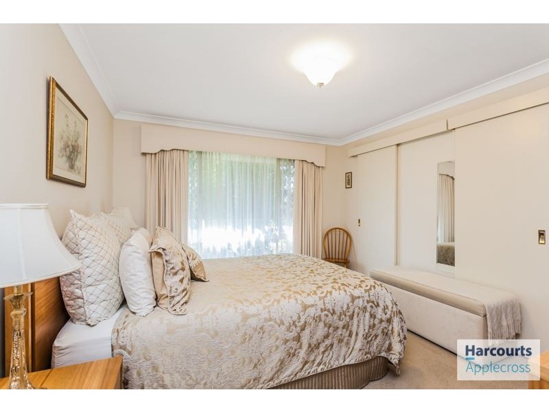 2 Kirwan Way, Winthrop WA 6150