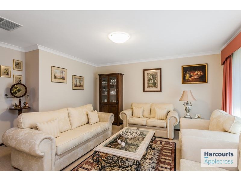 2 Kirwan Way, Winthrop WA 6150