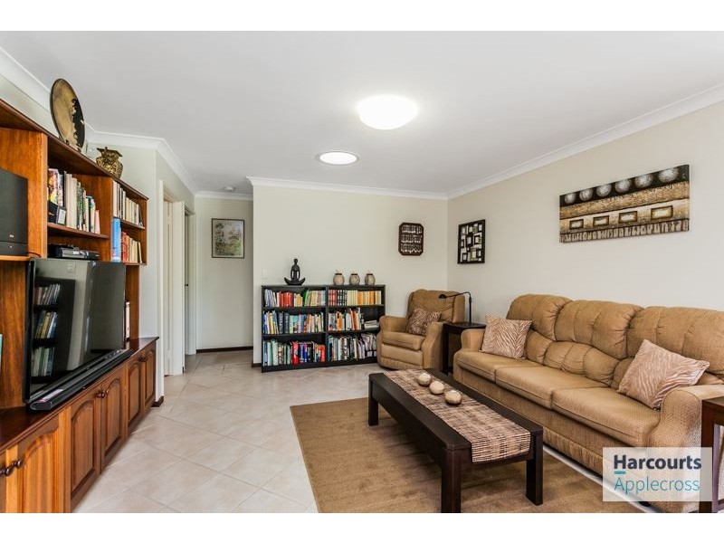 2 Kirwan Way, Winthrop WA 6150