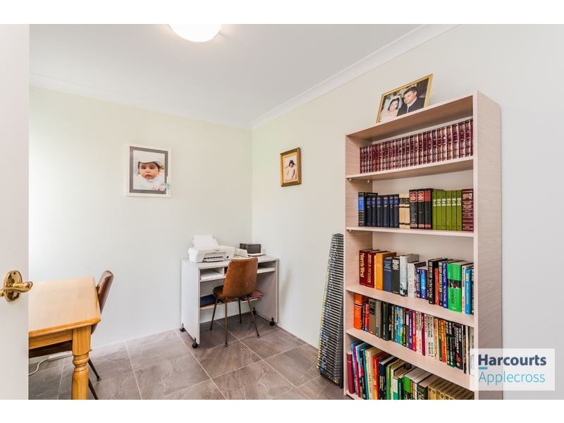 10/2 Cerberus Avenue, Parkwood WA 6147