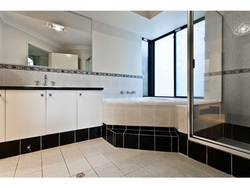 57 Ten Seldam Circle, Winthrop WA 6150