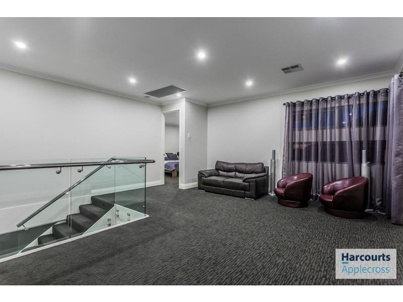 6 Algarve Way, Hillarys WA 6025