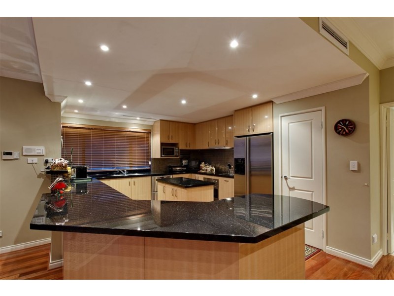 136 Bateman Road, Mount Pleasant WA 6153