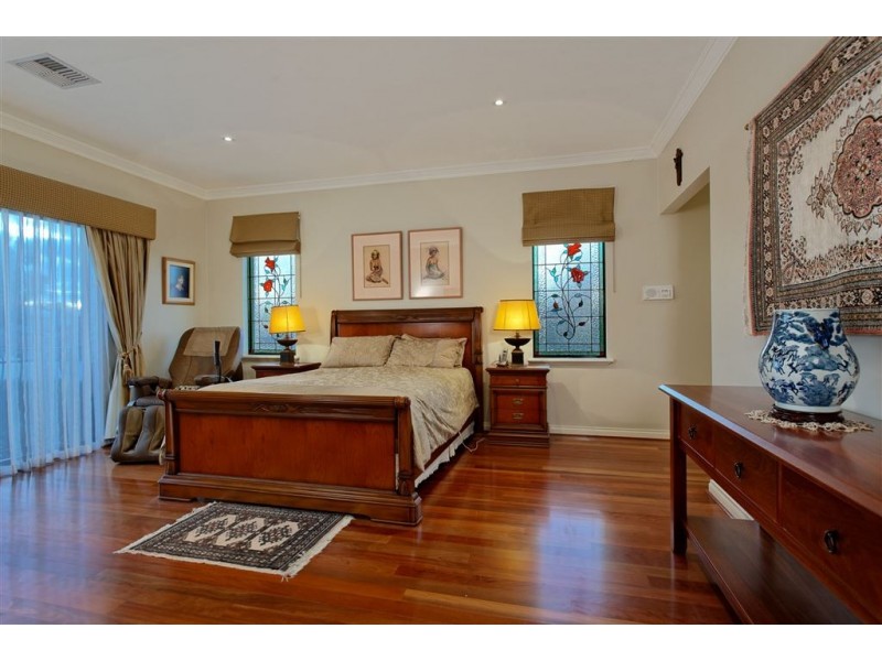 136 Bateman Road, Mount Pleasant WA 6153