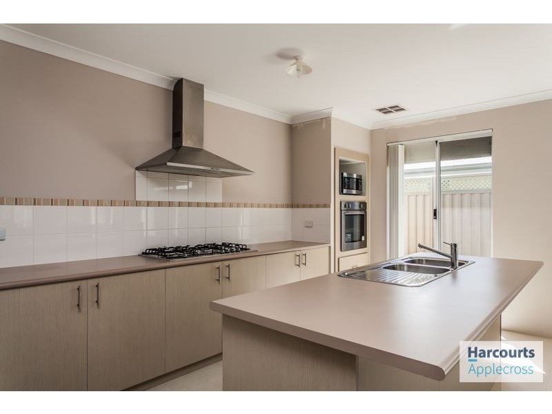 68 Archdale Loop, Piara Waters WA 6112