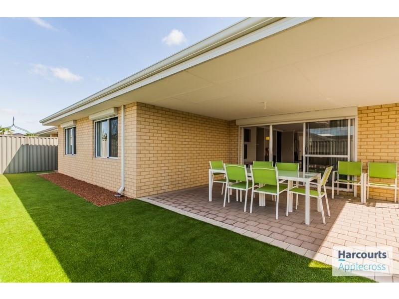 68 Archdale Loop, Piara Waters WA 6112