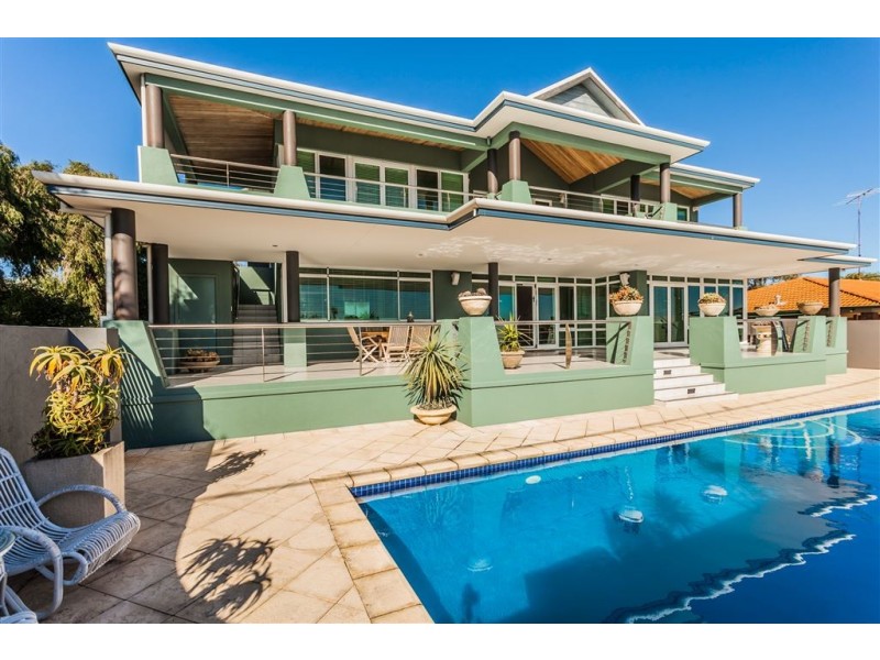 126 Arcadia Drv, Shoalwater WA 6169