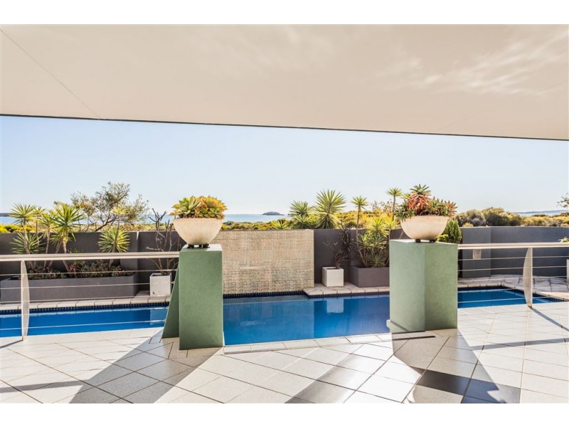 126 Arcadia Drv, Shoalwater WA 6169