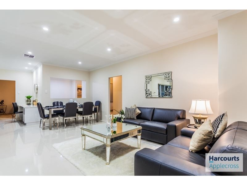 44 Hobson  Loop, Piara Waters WA 6112