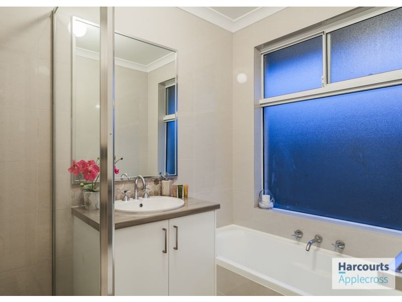 44 Hobson  Loop, Piara Waters WA 6112