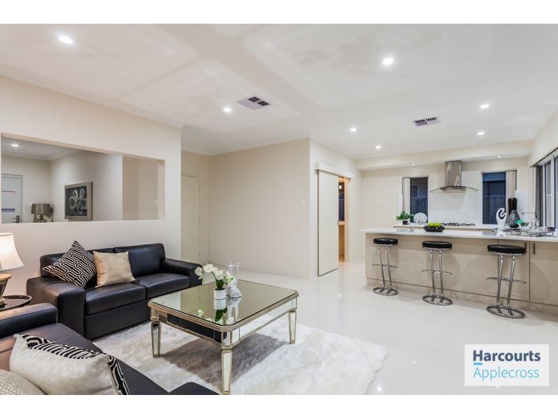 44 Hobson  Loop, Piara Waters WA 6112