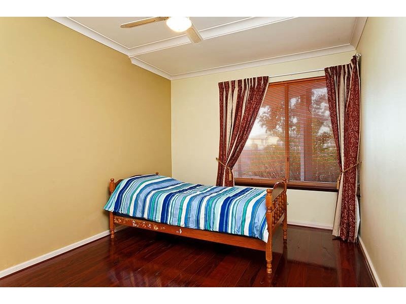 26 Ten Seldam Circle, Winthrop WA 6150