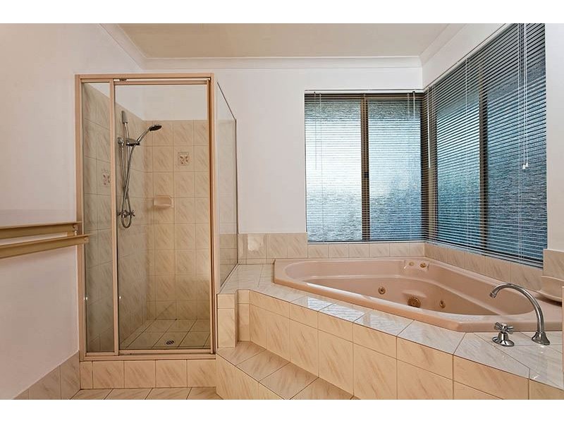 26 Ten Seldam Circle, Winthrop WA 6150
