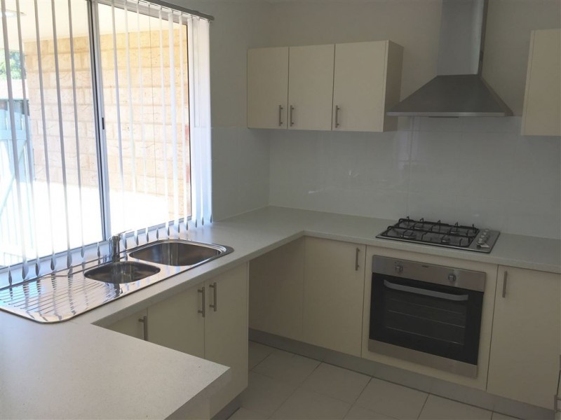 1/144 Gwenyfred Rd, Kensington WA 6151