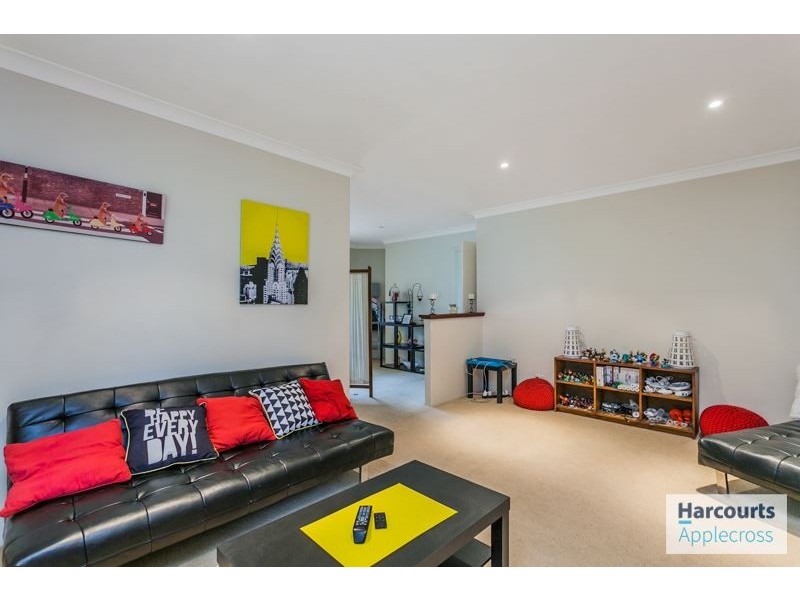 9 Cusack Way, Kardinya WA 6163