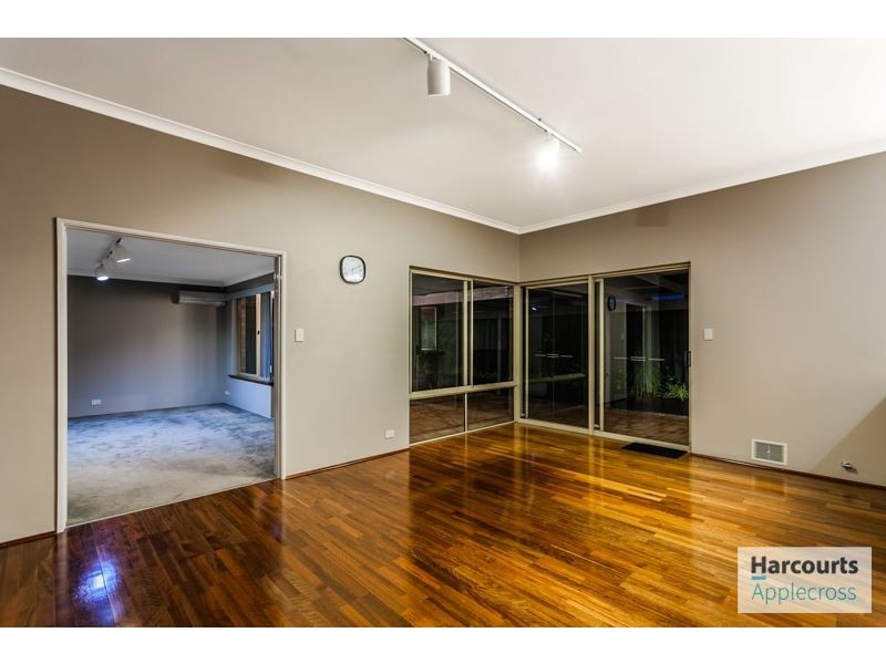 1 Hackett Pass, Winthrop WA 6150