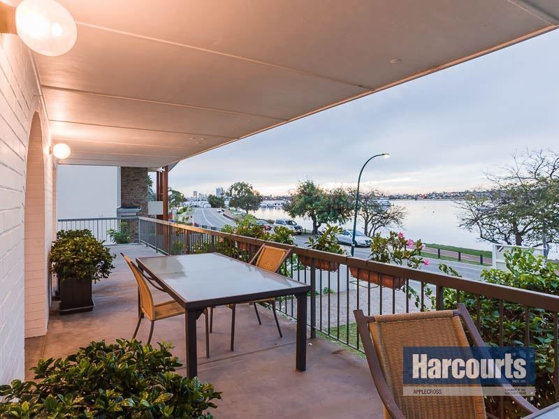 33 Canning Beach Road, Applecross WA 6153