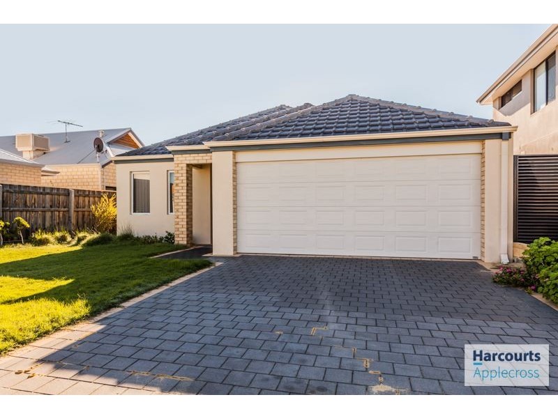 5 Churchill Green, Canning Vale WA 6155