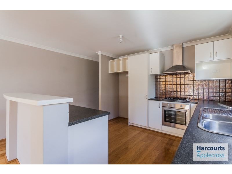 5 Churchill Green, Canning Vale WA 6155