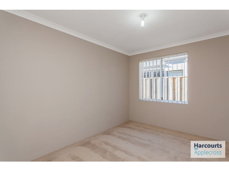 5 Churchill Green, Canning Vale WA 6155