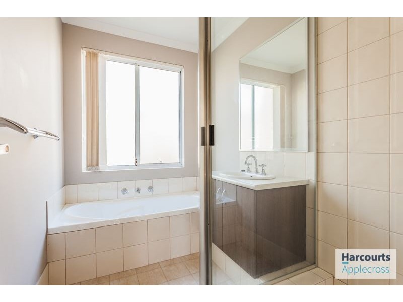 5 Churchill Green, Canning Vale WA 6155