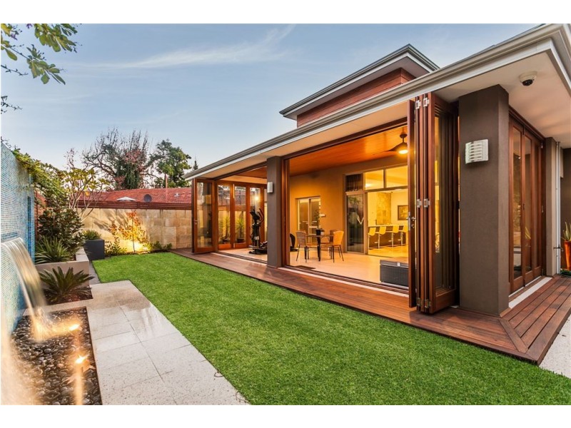 1 Helen Street, Applecross WA 6153