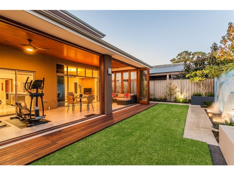 1 Helen Street, Applecross WA 6153