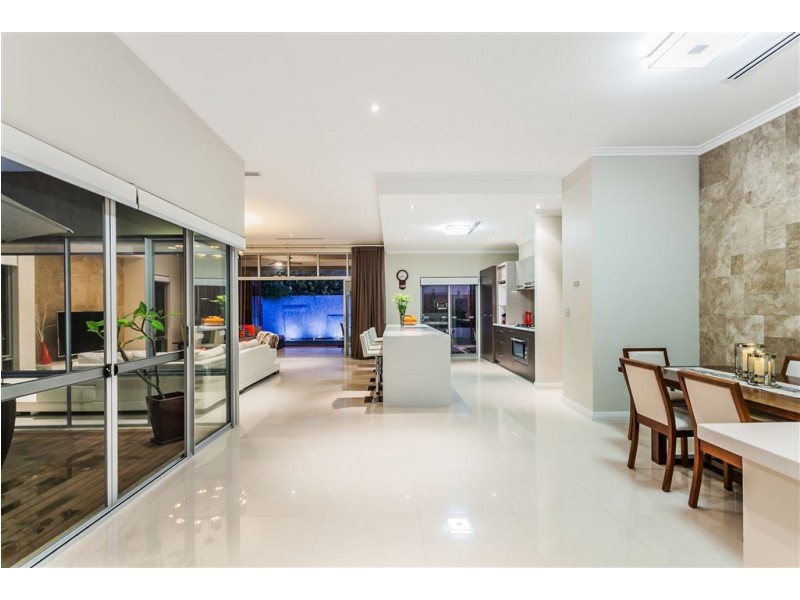 1 Helen Street, Applecross WA 6153