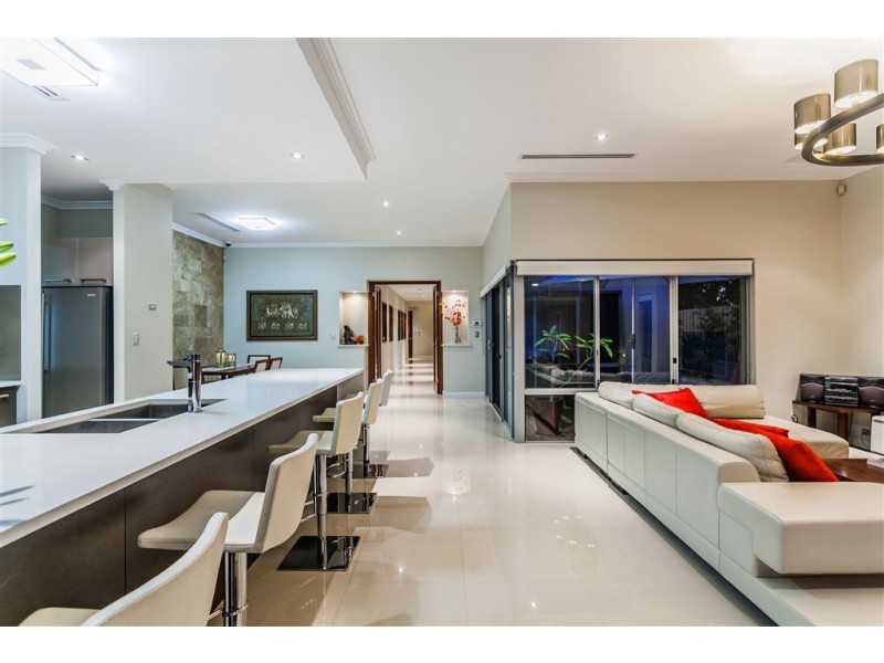 1 Helen Street, Applecross WA 6153