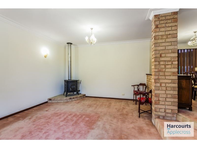 8 Coombs Place, Bateman WA 6150