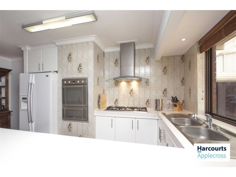 16 Bonsall Place, Carine WA 6020