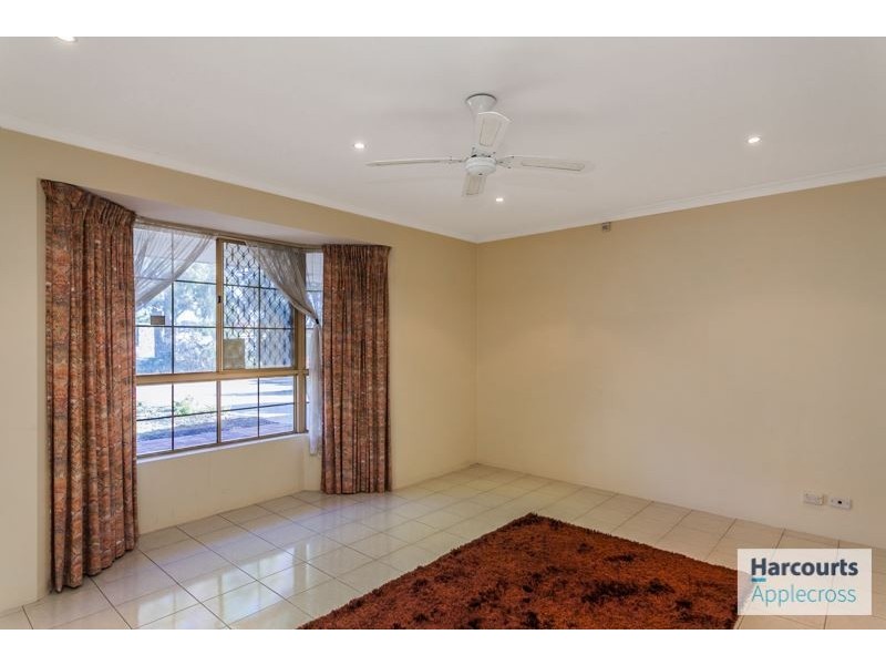 34 Keenan Way, Winthrop WA 6150