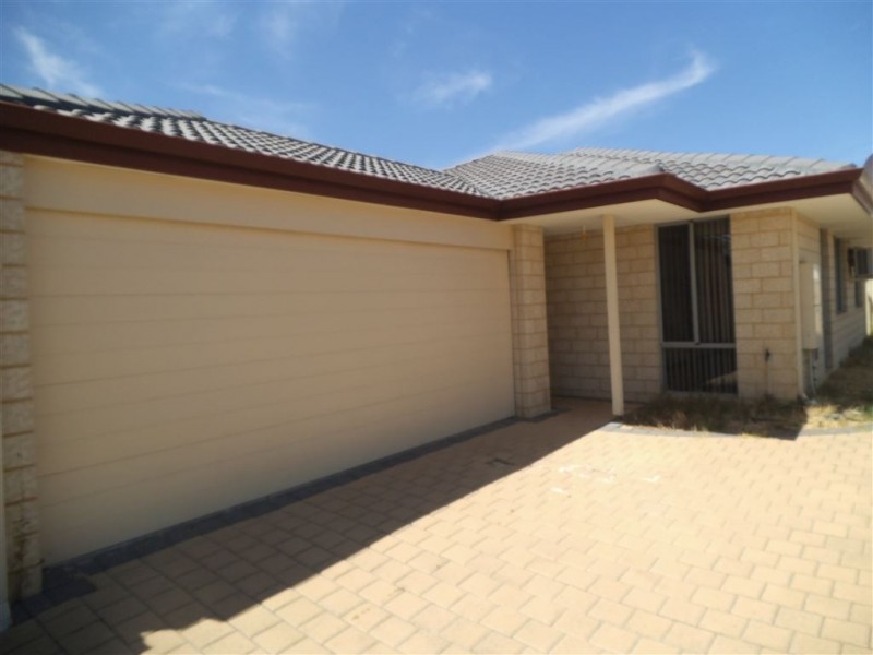 77A Homestead Rd, Gosnells WA 6110