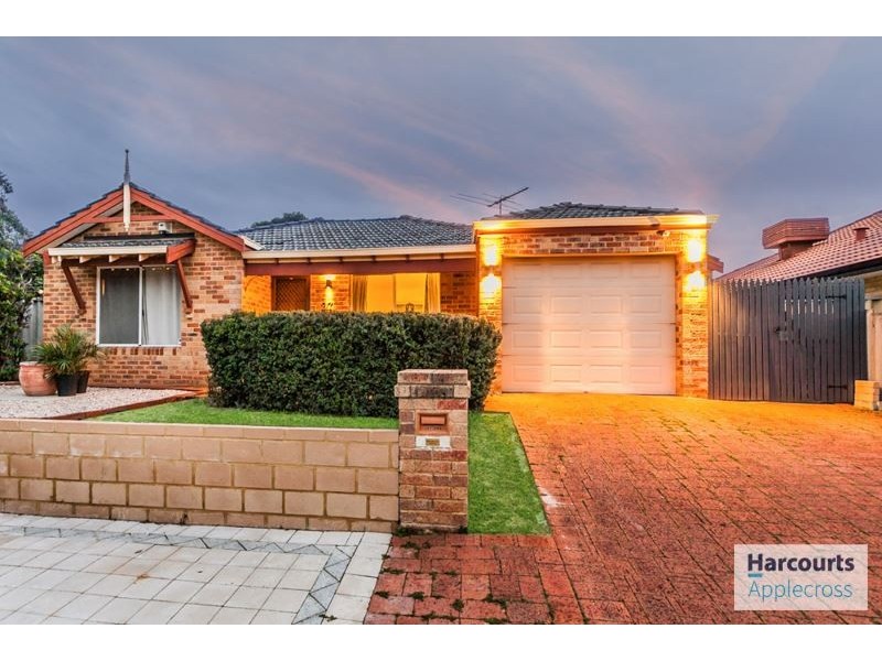 27 Petrel Close, Wilson WA 6107