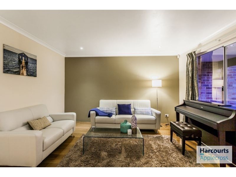 27 Petrel Close, Wilson WA 6107