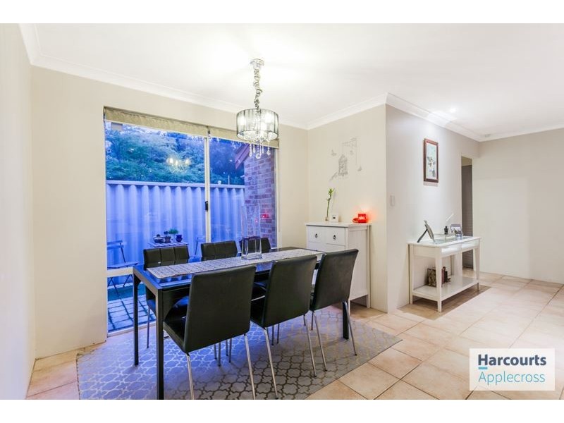 27 Petrel Close, Wilson WA 6107