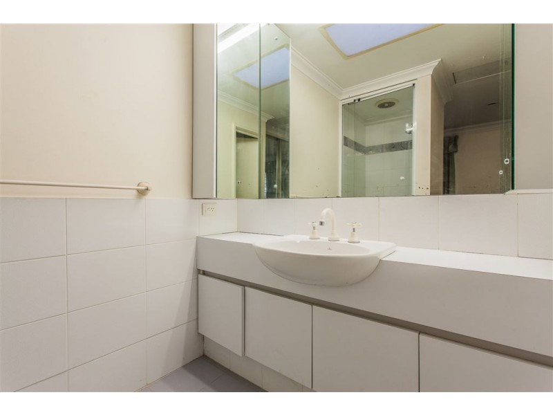 45 Kingsmill Gardens, Winthrop WA 6150