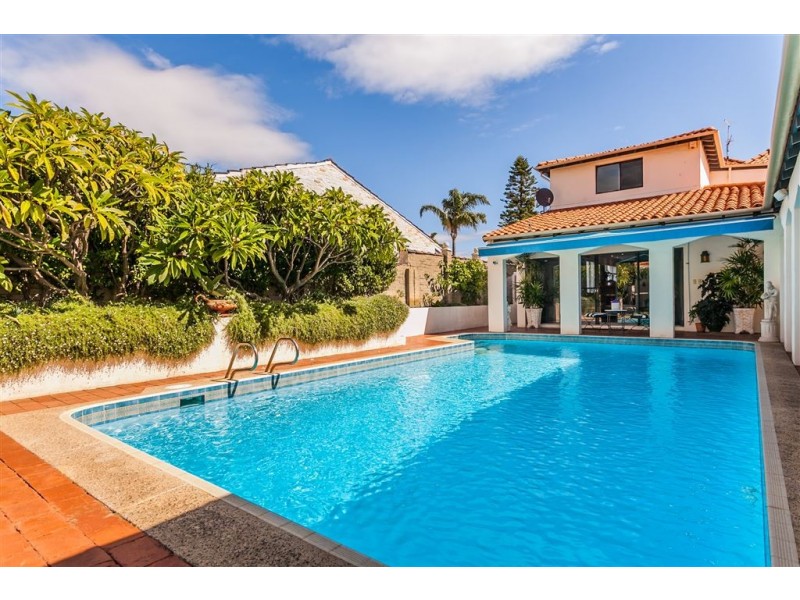 36 Fraser Road, Applecross WA 6153