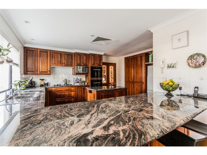 36 Fraser Road, Applecross WA 6153