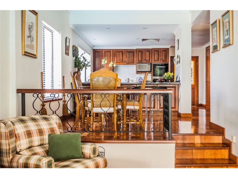 36 Fraser Road, Applecross WA 6153