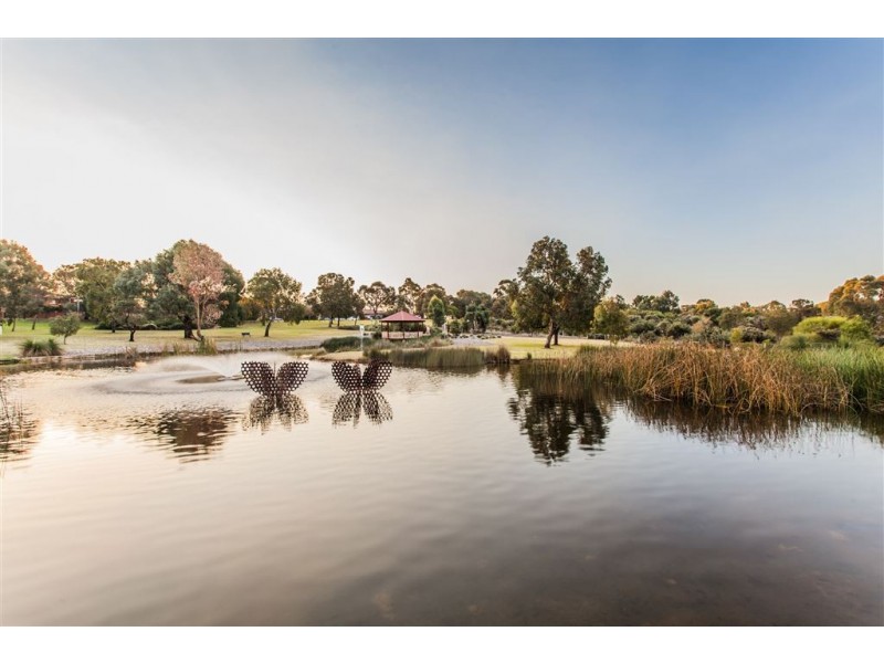 26 Whitfeld Terrace, Winthrop WA 6150