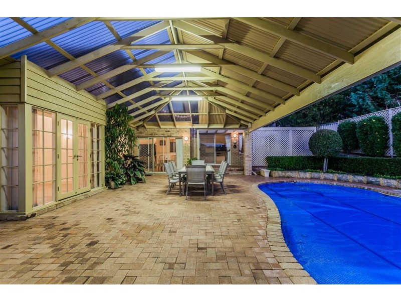 26 Whitfeld Terrace, Winthrop WA 6150