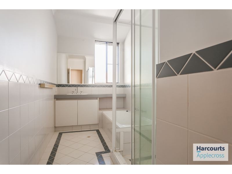 1A Fourth Avenue, Applecross WA 6153