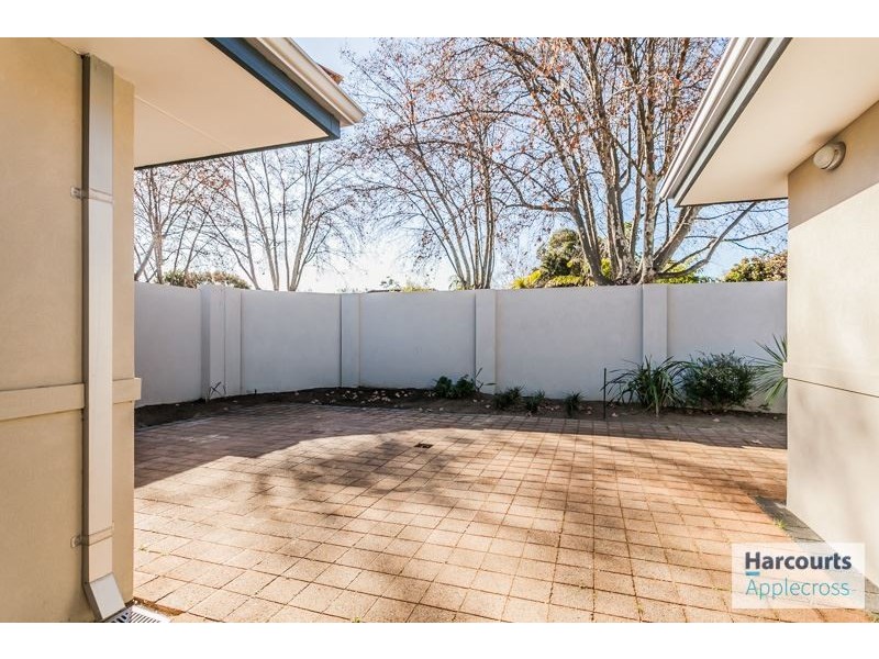 1A Fourth Avenue, Applecross WA 6153