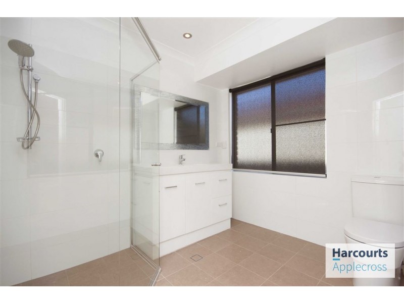 70 Calley Drive, Leeming WA 6149