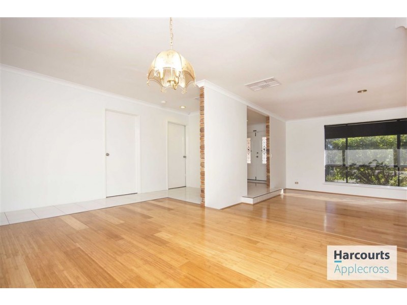 70 Calley Drive, Leeming WA 6149