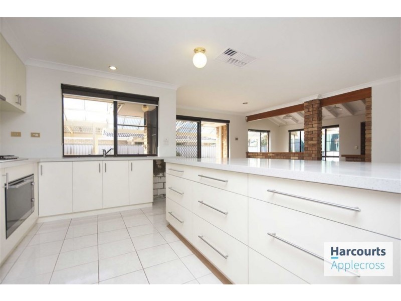 70 Calley Drive, Leeming WA 6149