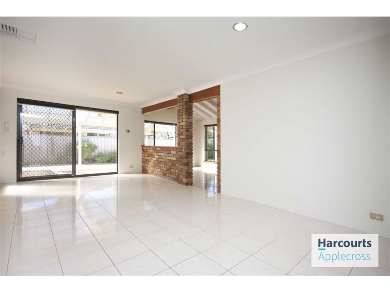 70 Calley Drive, Leeming WA 6149