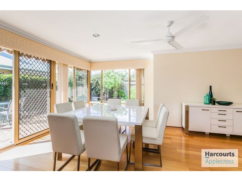 26 Kinross Road, Applecross WA 6153