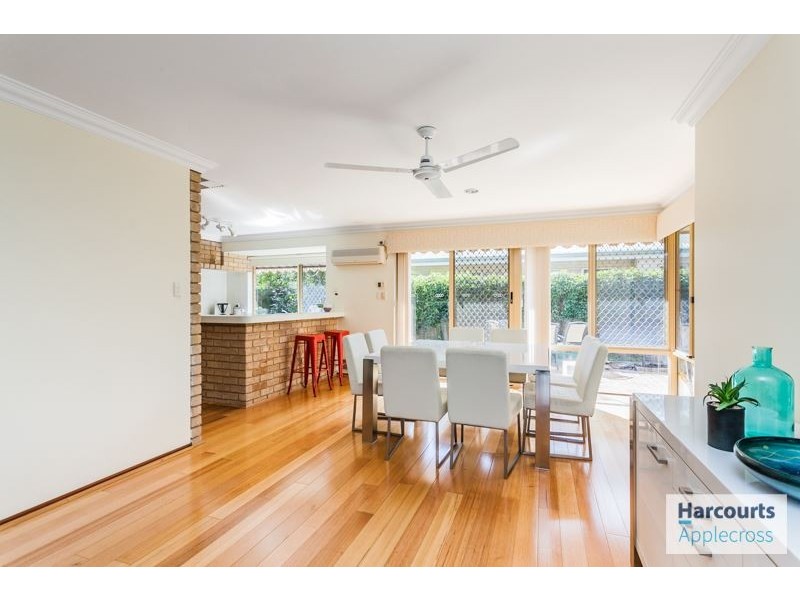 26 Kinross Road, Applecross WA 6153